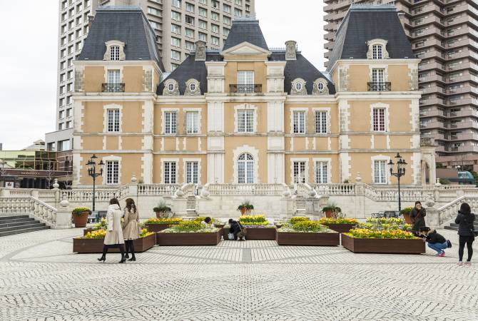 Joel Robuchon (exterior)